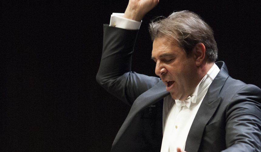 Il maestro Daniele Gatti dirige la “Tragica” di Gustav Mahler al Teatro del Maggio Il maestro Daniele Gatti dirige la “Tragica” di Gustav Mahler al Teatro del Maggio