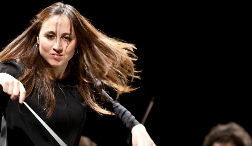 Joana Carneiro riprende i percorsi musicali nordeuropei dal podio del Maggio Joana Carneiro riprende i percorsi musicali nordeuropei dal podio del Maggio
