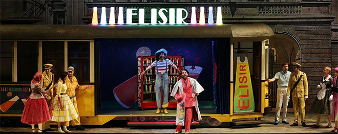 “L’Elisir d’amore” per i bambini arriva al Maggio in tram “L’Elisir d’amore” per i bambini arriva al Maggio in tram
